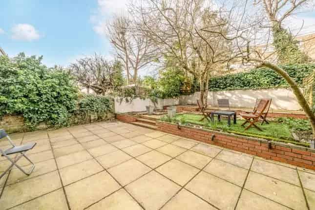 Grand Victorian House Brondesbury Villas London Six Bedrooms
