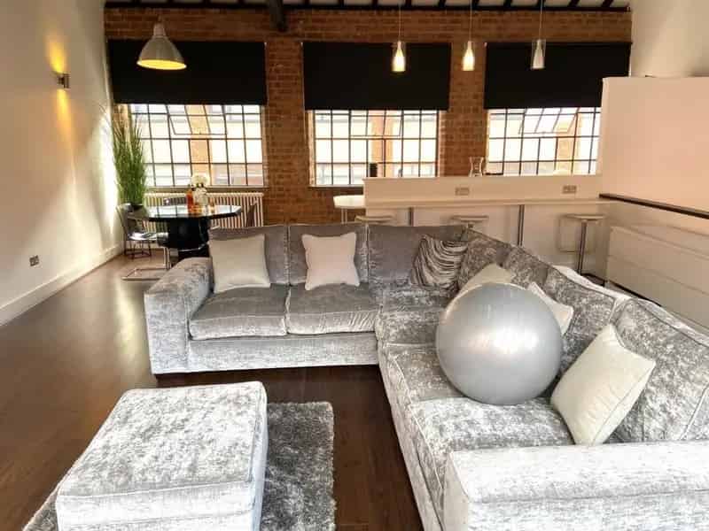 Three Bedroom Apartment Jewellery Quarter Stunning Interior Available Immediately