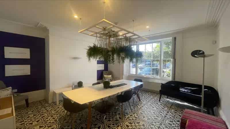 Fitted Offices Beaconsfield 3680 sq ft Parking