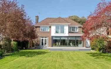 Spacious Detached Home with Garden Near Exeter Golf Club