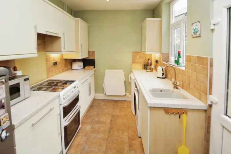 2 Bedroom Mid Terrace House for Sale Hadfield Derbyshire