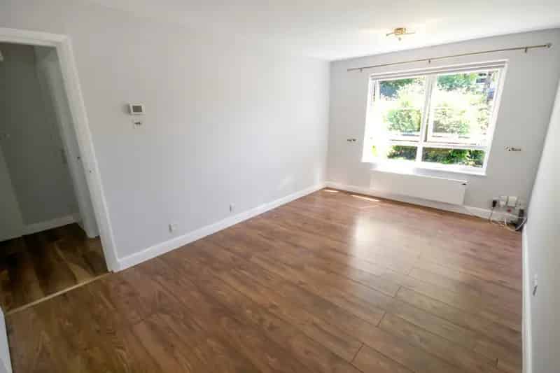 1 bedroom Flat
 To Rent