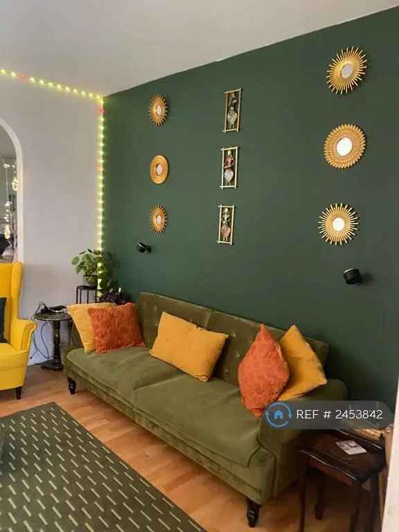 1 Bedroom Maisonette Near Bedford Train Station