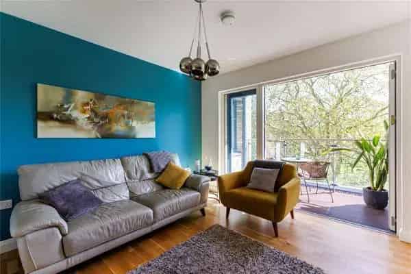 Stunning 3-Bed Flat Victoria Park Village E9 Modern Development