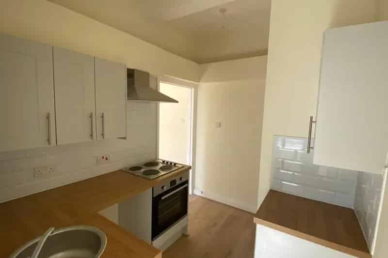 Southampton City Centre Studio Apartment - Available August 30th