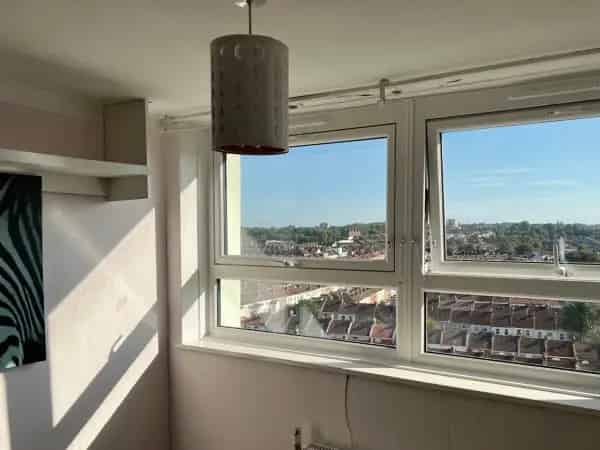 Spacious Bristol Flat Stunning Views Right to Buy