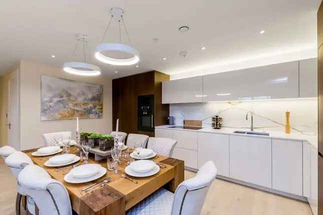 Flat for sale in Chelsea Island, Chelsea Harbour, London SW10