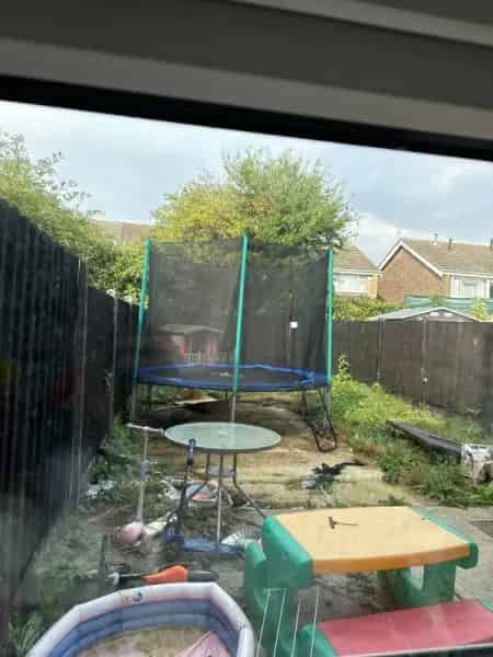 2 Bed House Near Amenities and Transport