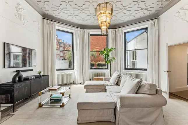 Harley Street Flat 2 Bedroom Grade II Listed Recently Renovated