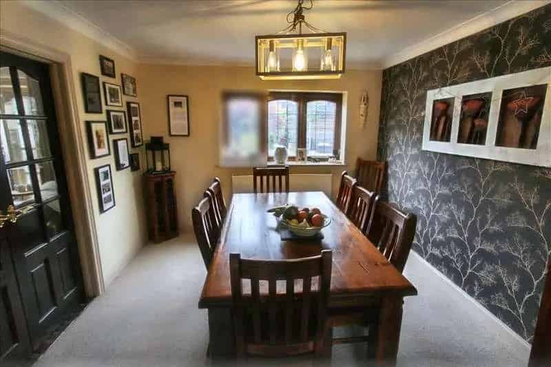 4 Bed Detached House for Sale