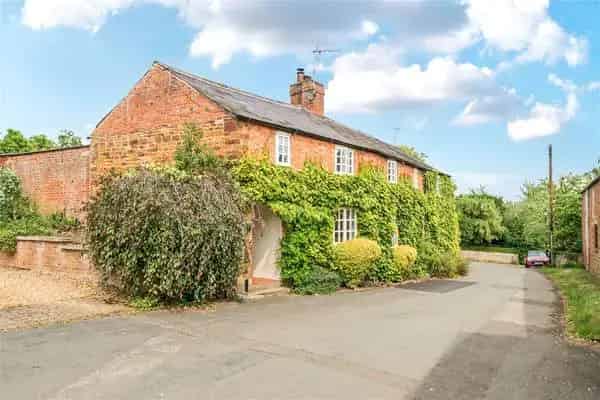 Wayside Cottage Rutland Spacious Period Cottage for Sale