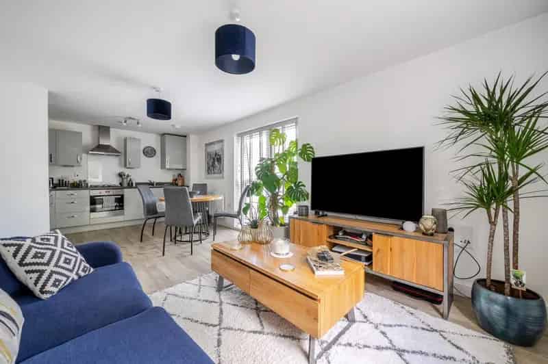2 Bedroom Apartment for Sale near Basingstoke Hospital