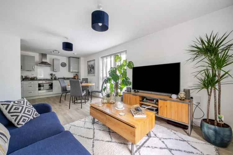 2 Bedroom Apartment for Sale near Basingstoke Hospital