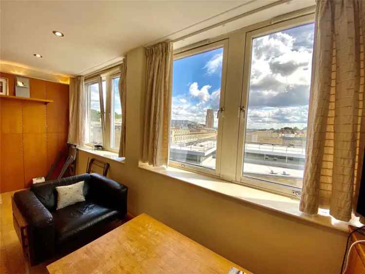 2 Bedroom Clifton Apartment to Rent