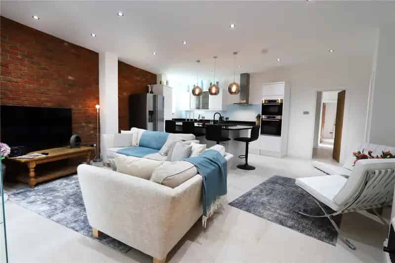 2 Bedroom Flat for Sale Upper Richmond Road Putney
