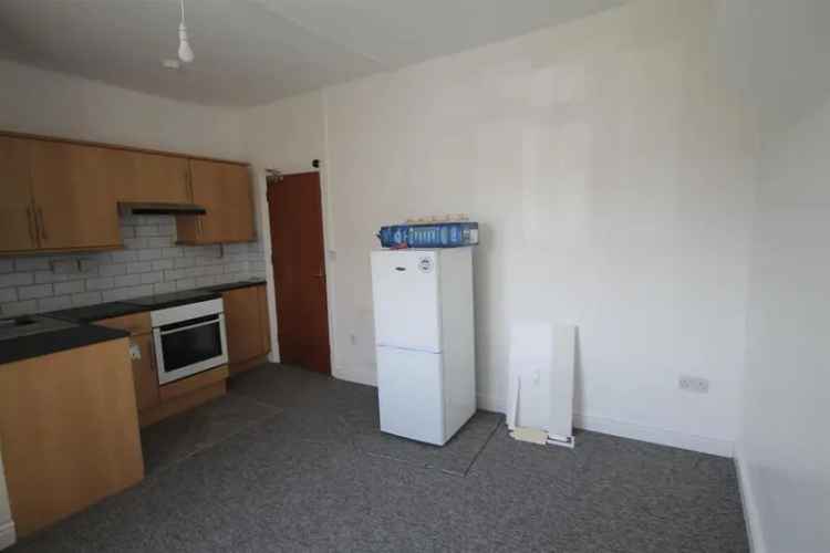 Studio Flat in Fishponds Bristol - Modern & Convenient
