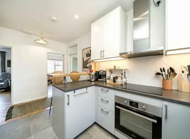 Two Double Bedroom Apartment Near Ealing Broadway