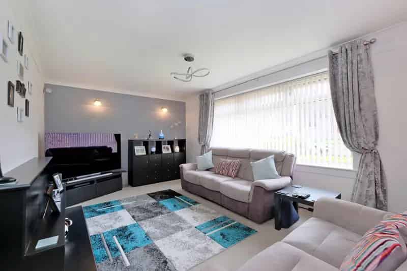 3 Bedroom Detached Bungalow for Sale in Stonehaven