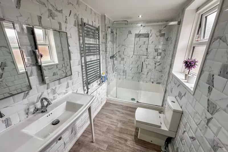 1 Double Bedroom Basement Apartment Lincoln Zero Deposit Available