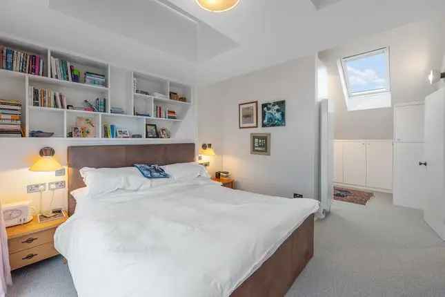 End terrace house to rent in Rodenhurst Road, London SW4