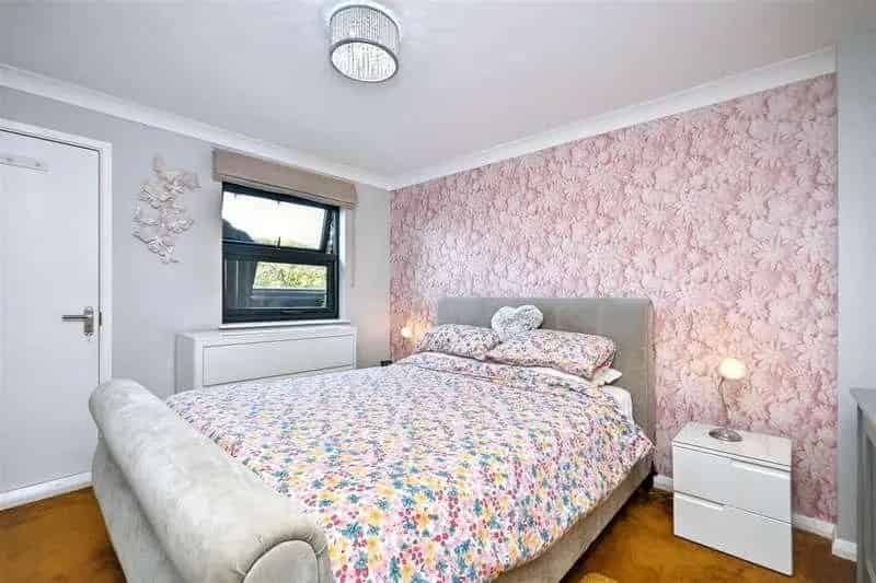 2 Bed Sea View Penthouse with Rooftop Terrace and Jacuzzi