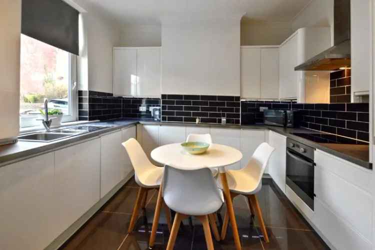 2-Bedroom Terraced House with Garden and Far Reaching Views