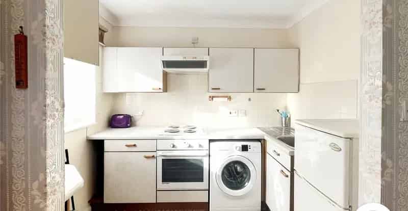 One Bedroom Retirement Flat For Sale