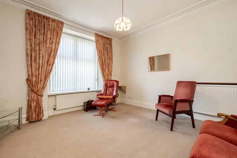 2 Bed Ground Floor Apartment Mid Stocket Aberdeen