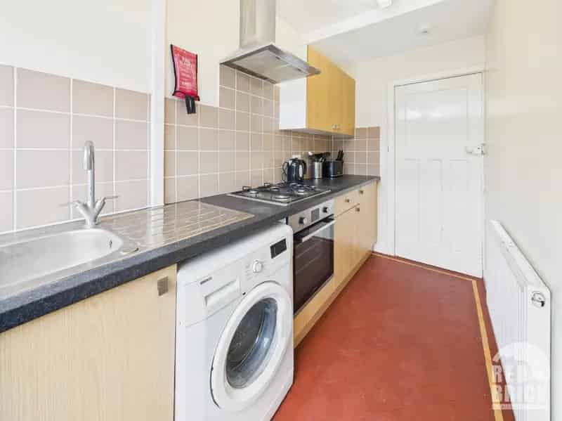 3 Bedroom Terraced House to Rent Tile Hill