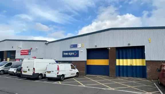 Modern Warehouse 2325 sq ft Kings Norton Birmingham