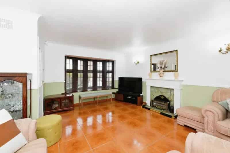 Three Bedroom Detached House in North Weald