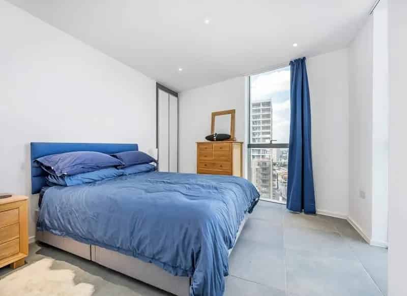 Luxury Two-Bedroom River View Apartment Canary Wharf