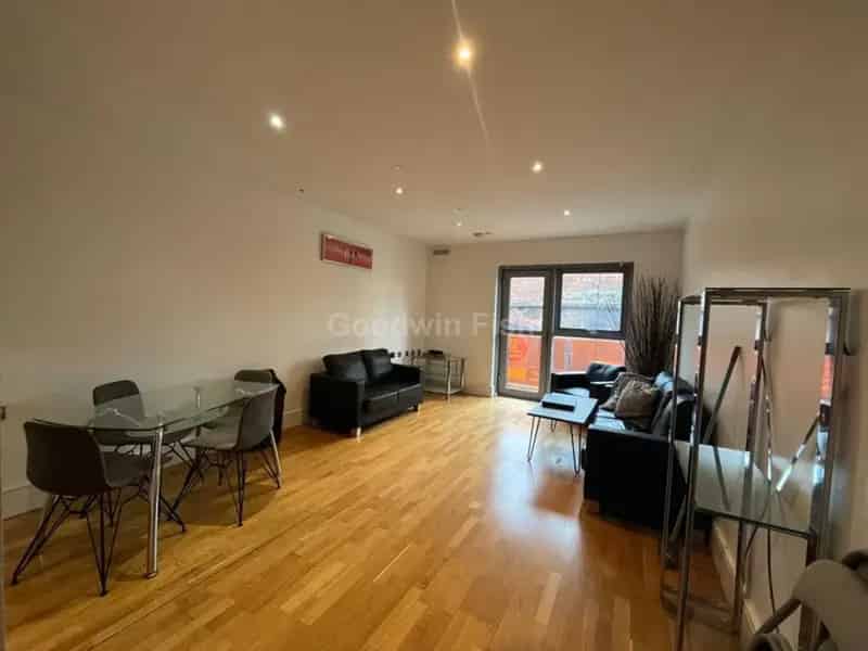 2 Bedroom Apartment Manchester The Lock Development