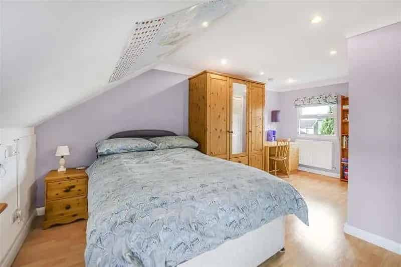 3 Bed Edwardian House Wimbledon Chase School Area