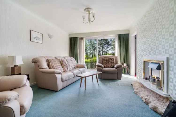 3 Bedroom Detached House for Sale Bromley Cross