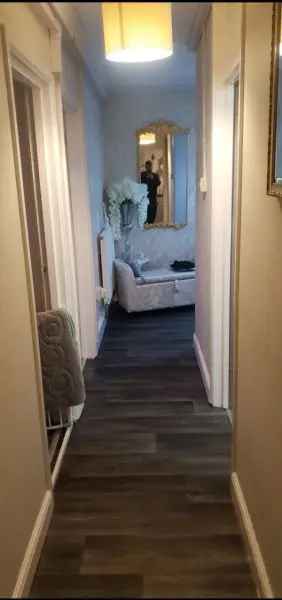 Lovely One Bedroom Flat B13 Newly Decorated