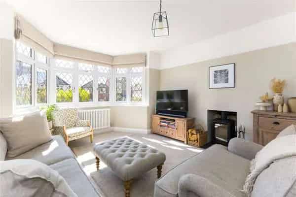 Green Lane Detached Home Family Accommodation Potential Extension