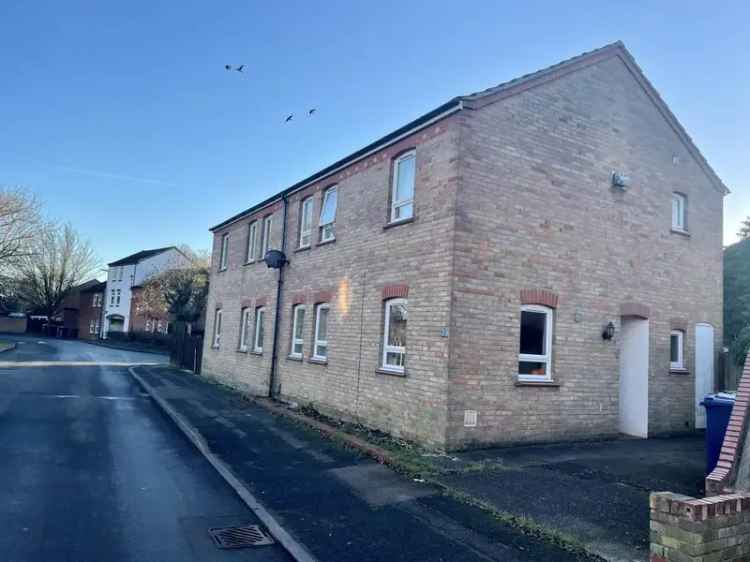 3 Bedroom Semi-Detached House to Rent for Students