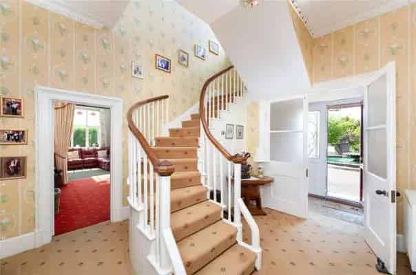 Victorian Rectory with Indoor Pool and Coach House