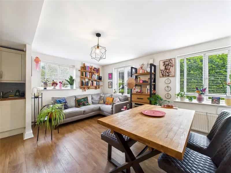 2 Bedroom Apartment for Sale in Chelmsford