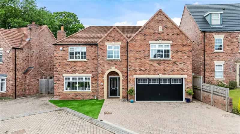 Five Bedroom Detached House in Adel North Leeds