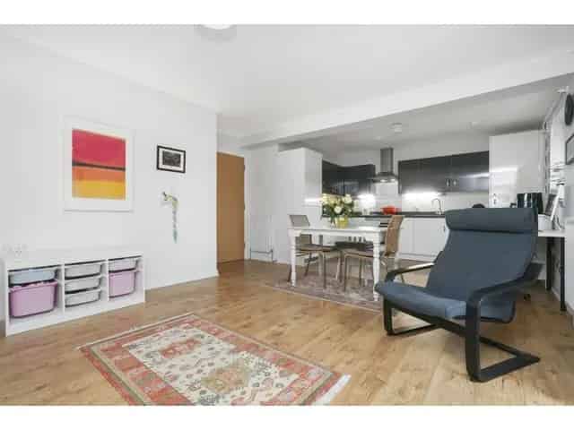 2 Bedroom Flat for Sale in Craigmillar, Edinburgh
