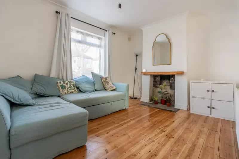 2 Bedroom Semi Detached House For Sale Near Southmead Hospital