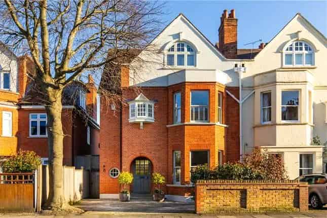 Semi-Detached House for Sale Wimbledon Village SW19