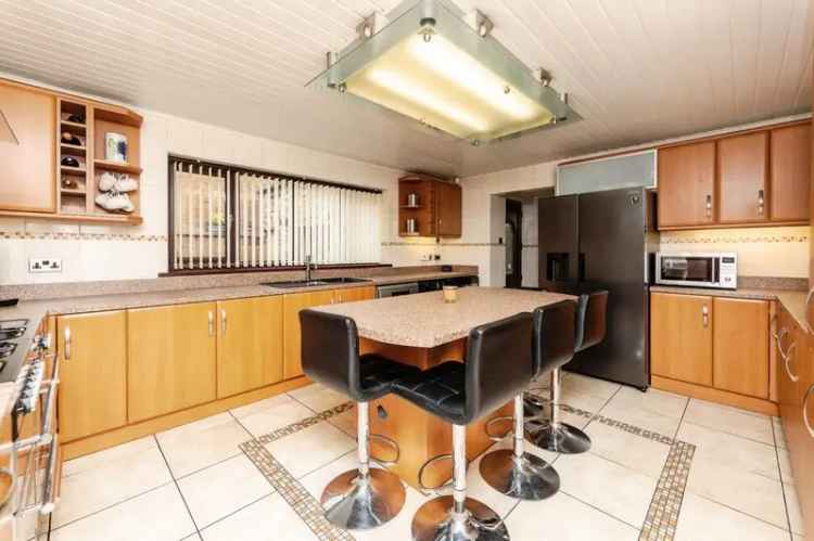 3 Bedroom Detached House for Sale Pontefract West Yorkshire