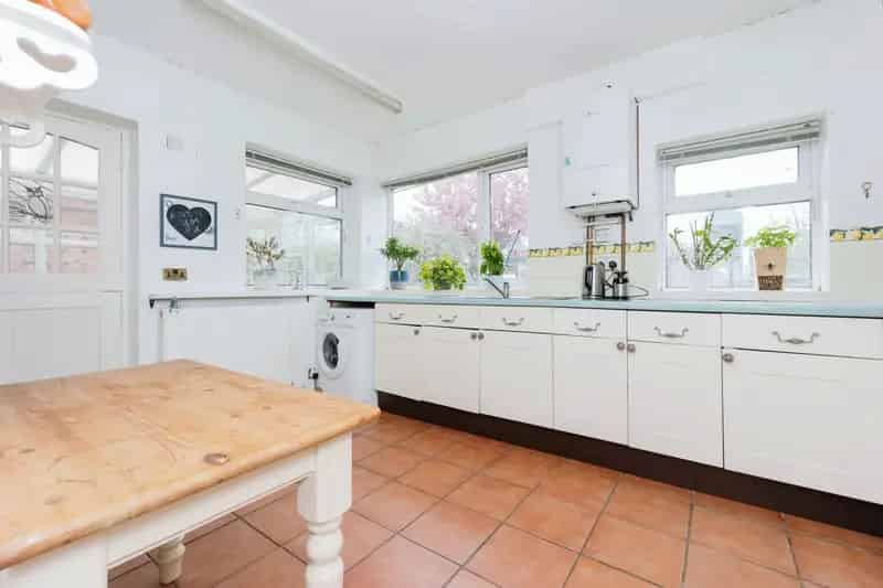 Characterful Home with Garden and Off-Road Parking Near Woodley Shopping Centre
