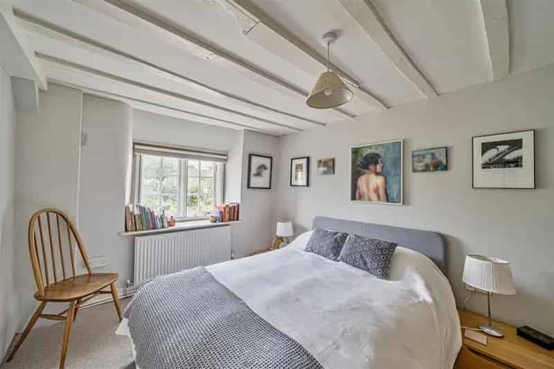 3 Bed Grade II Listed Cottage For Sale