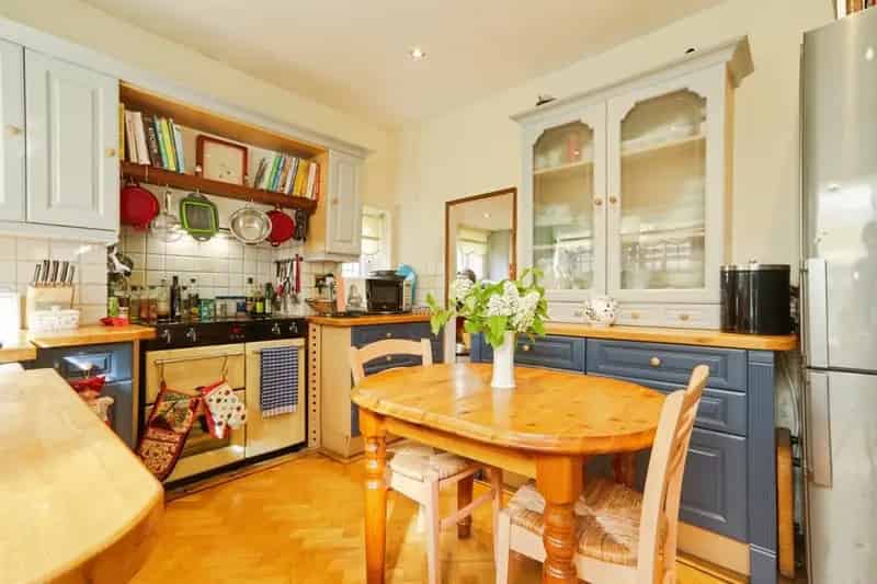 Spacious 3-Bed Detached Home with Extension Potential