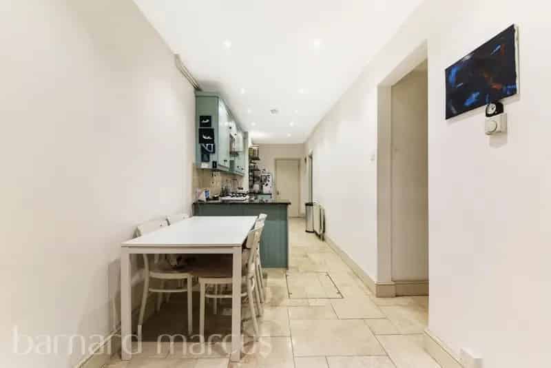 Flat For Rent , London, England