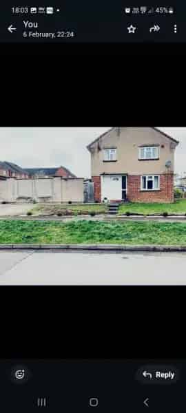 3 Bedroom End Terraced House Near High Street and Train Station